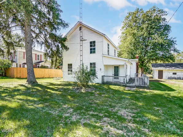 108 S 1st St, Oakwood, OH 45873