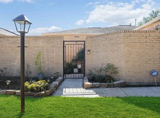 2423 Prides Crossing Rd, Houston, TX 77067