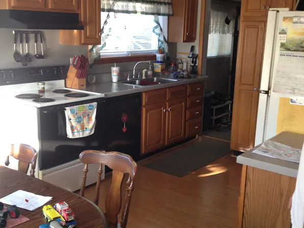 110 Purchase Line Rd, Dixonville, PA 15734