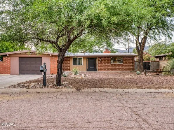 2111 E Monte Vista Dr, Tucson, AZ 85719