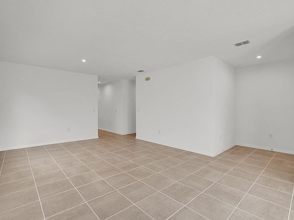 4th image of 4731 Vellacito Way