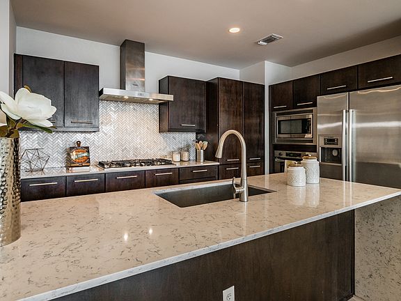 5th image of 210 Lee Barton Dr Unit 518