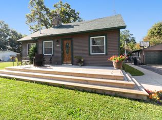 W1015 Woodbine Rd, Genoa City, WI 53128