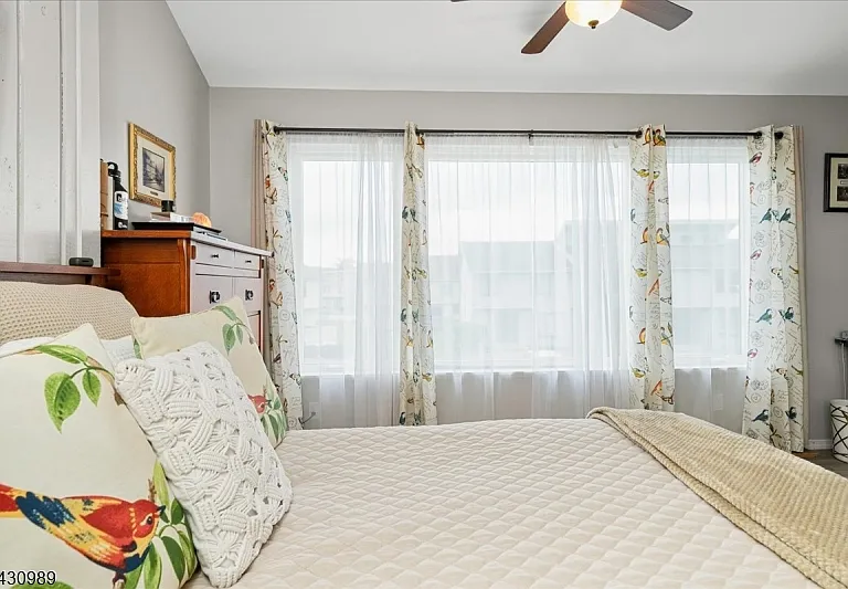 204 Dakota Dr — Photo 28