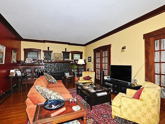 3rd image of 3048 E Fall Creek Parkway North Dr