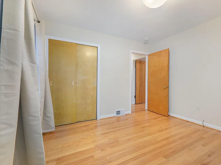 516 Berkley Ave #1 — Photo 29