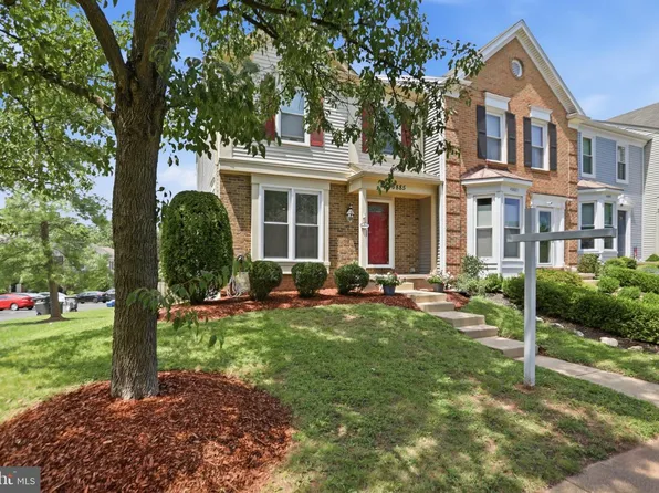43885 Laburnum Sq, Ashburn, VA 20147
