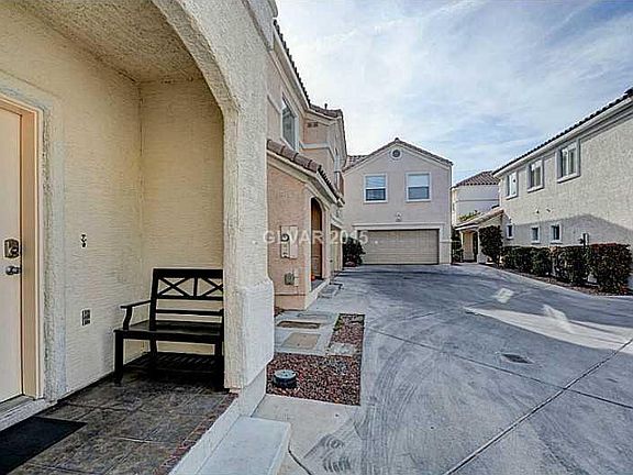 3rd image of 7552 Dry Creek Ave