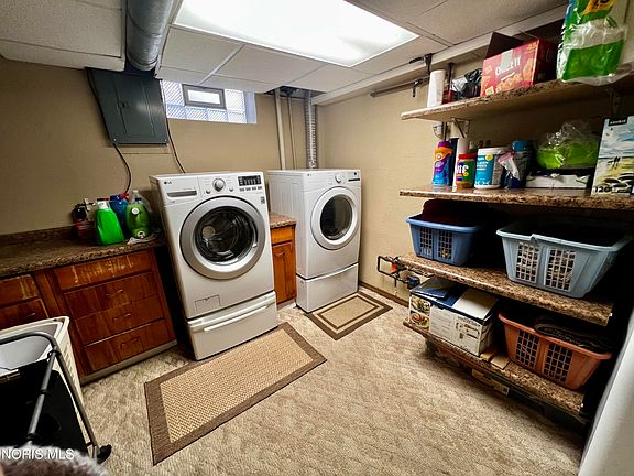 5th image of 212 E Indiana Ave