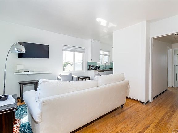 3rd image of 1246 Chelsea Ave APT A