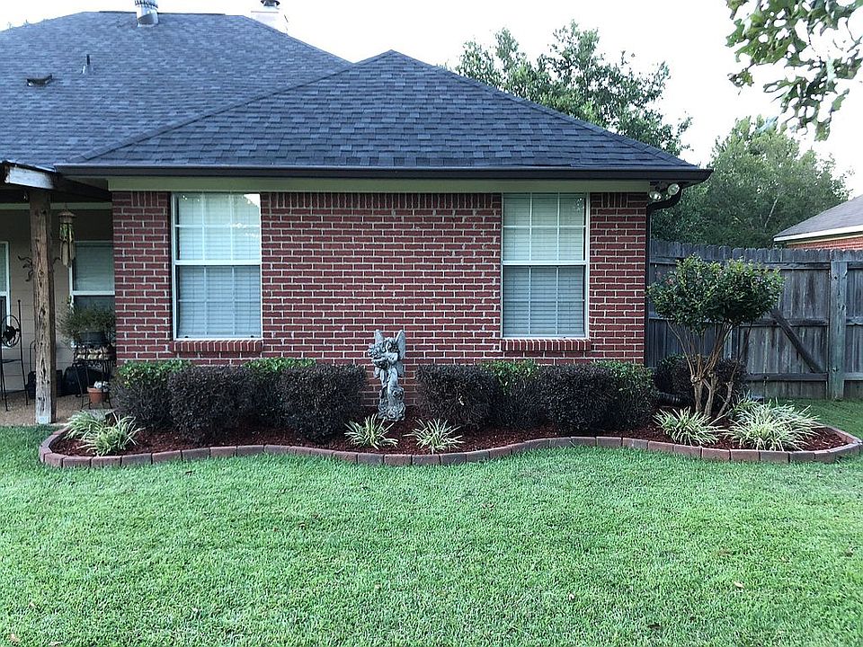 2nd image of 212 Glenwood Dr