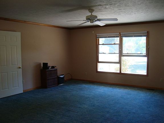 2nd image of 410 E Washington St