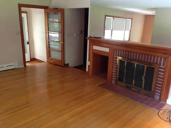 6 bed, 2000 sqft, $5,100 — Photo 4