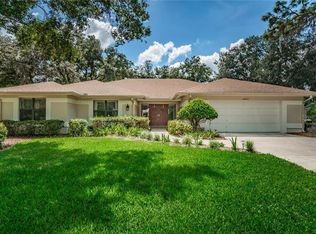 2897 Hammock Dr, Plant City, FL 33566