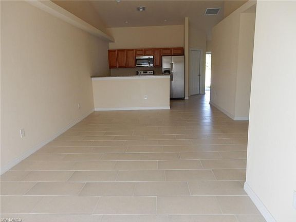 4th image of 4427/4429 SW 9th Ave