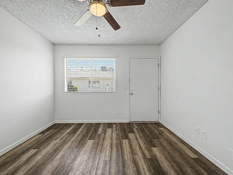 2209-2211 S Granada Dr #2209-A — Photo 15