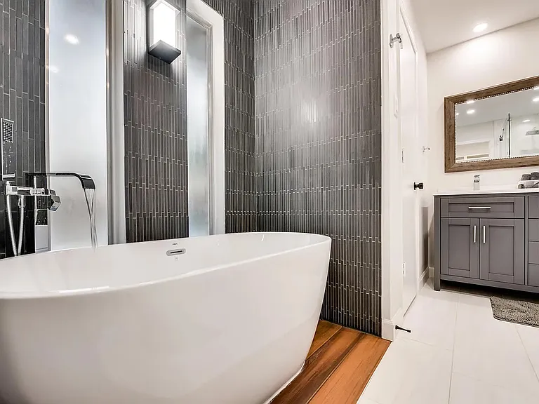 2836 Meadowbrook Dr — Photo 18