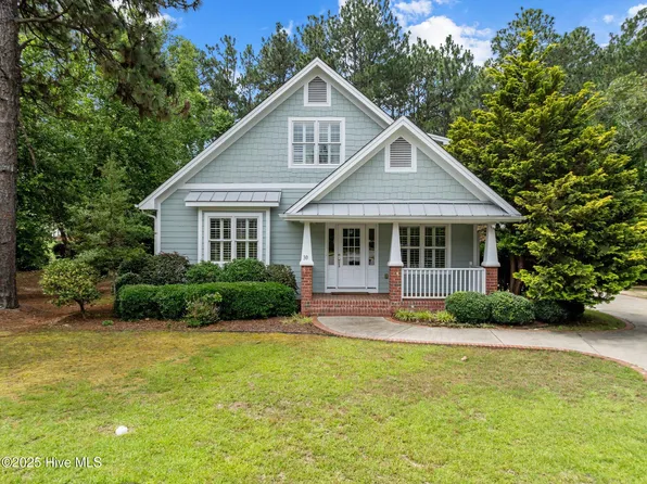 30 Deacon Palmer Place, Southern Pines, NC 28387
