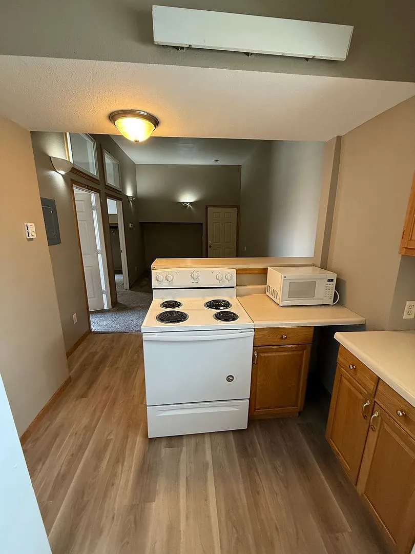 117 Cherry St — Photo 3