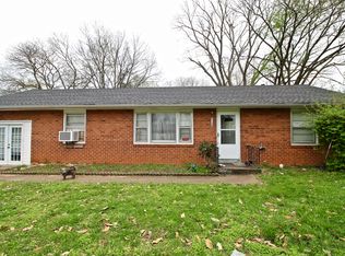 1236 N Lee Dr, Bowling Green, KY 42101