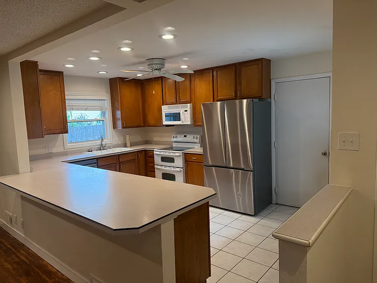 6640 S High St — Photo 19