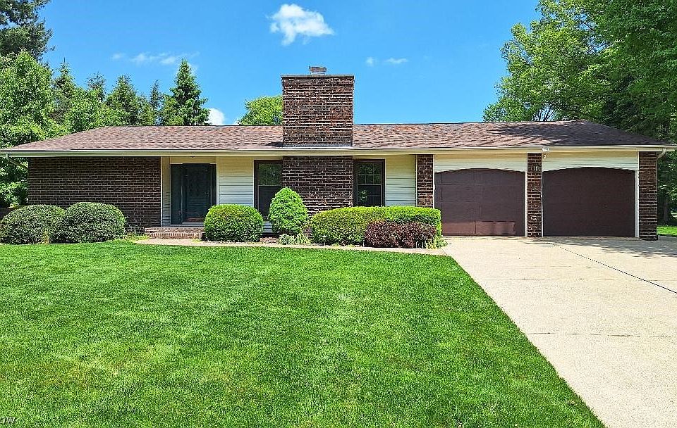 1st image of 410 Breezewood Cir