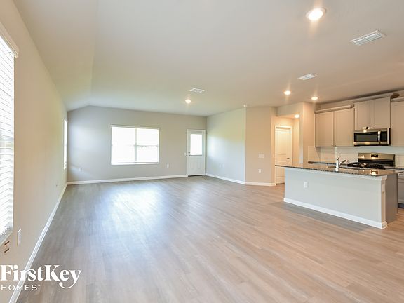3rd image of 4559 Meadowland Pl