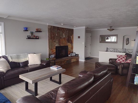 4th image of 3400 E Brockbank Dr