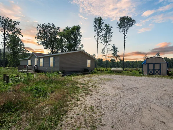 939 N Coleman Rd, Shepherd, MI 48883