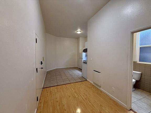 4th image of 2315 Mission St #204