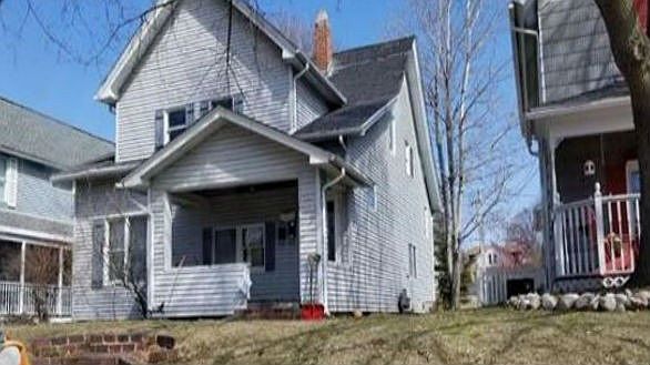2nd image of 926 Cedar St #A