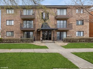 10850 S Kilpatrick Ave #2D, Oak Lawn, IL 60453