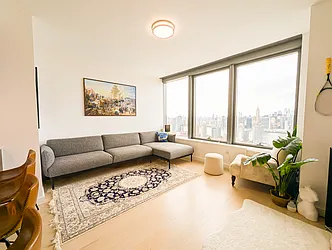 3 Court Square, #5512