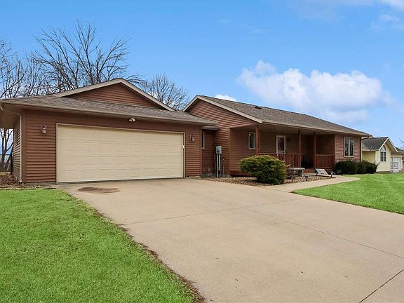 2nd image of 451 Elm St