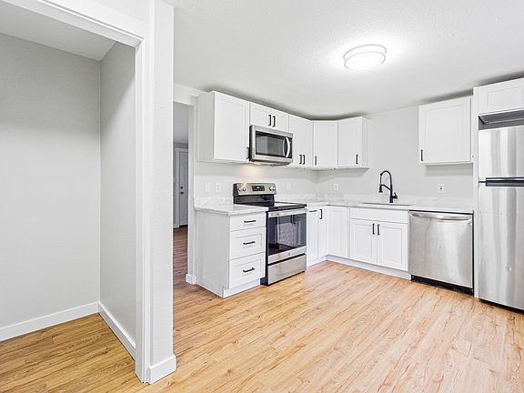 3rd image of 5110 Diamond Blvd SW