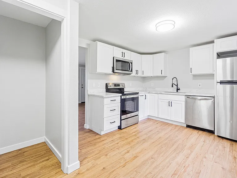 5110 Diamond Blvd SW — Photo 3