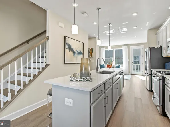 3514 Stella Blue Dr, Hyattsville, MD 20782