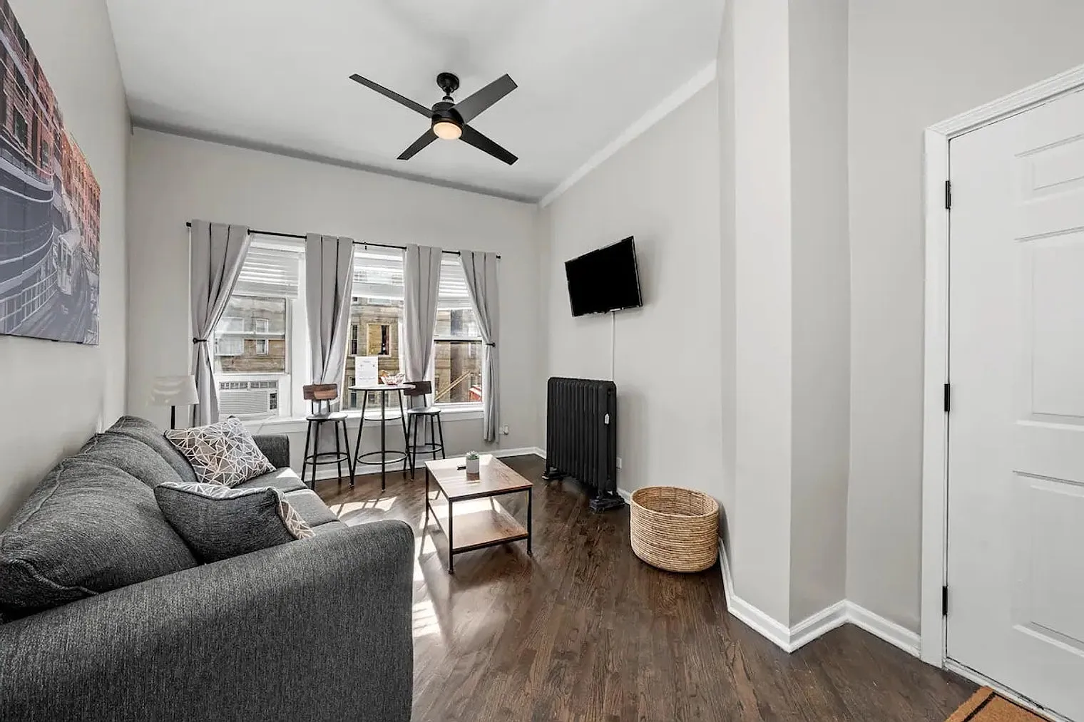 1 bed, 1.0 bath, $3,676 — Photo 1