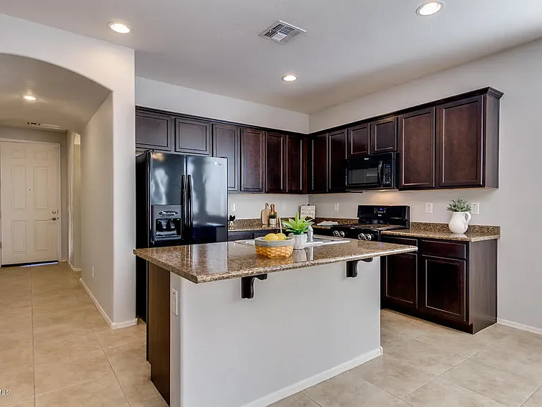 18244 W Eva St — Photo 4