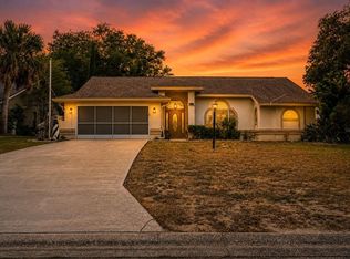 33939 Valencia Dr, Leesburg, FL 34788