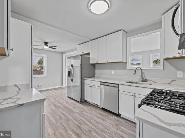 727 Delmar Ave, Glen Burnie, MD 21061