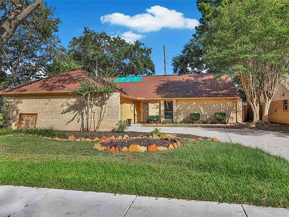 2nd image of 22627 Indian Ridge Dr