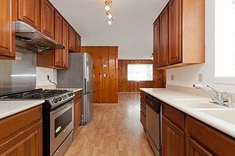 Kit 1 :: 1704 Broadway