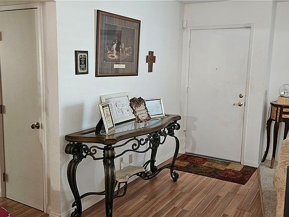 5th image of 2431 El Rancho Cir