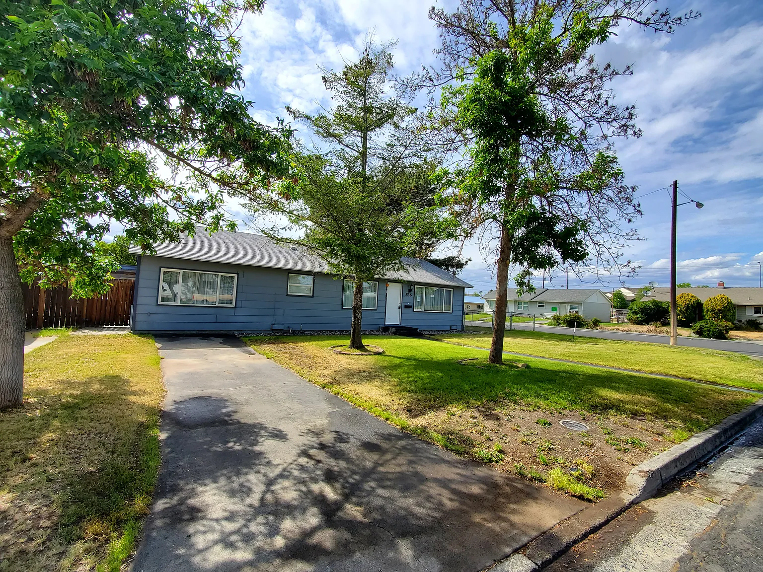 3 bed, 1300 sqft, $1,950 — Photo 3