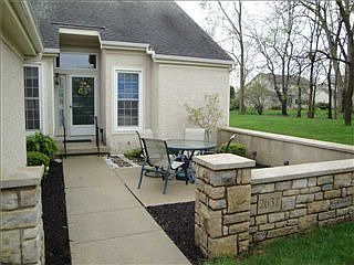 3rd image of 2637 W Vi Lilly Cres