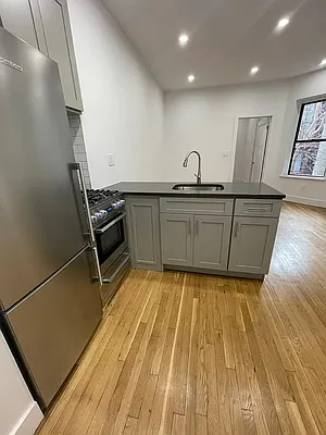 Rented by Maidman Realty Group LL | media 14