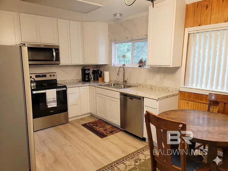 34394 Lost River Rd — Photo 5