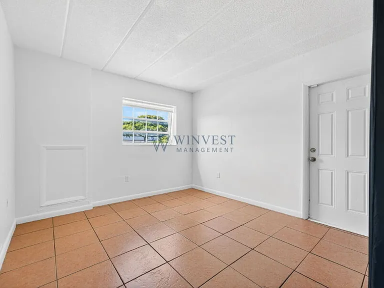 Presidential View Apartments — Photo 20