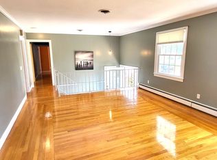 28 Brookfarm Rd, North Providence, RI 02904